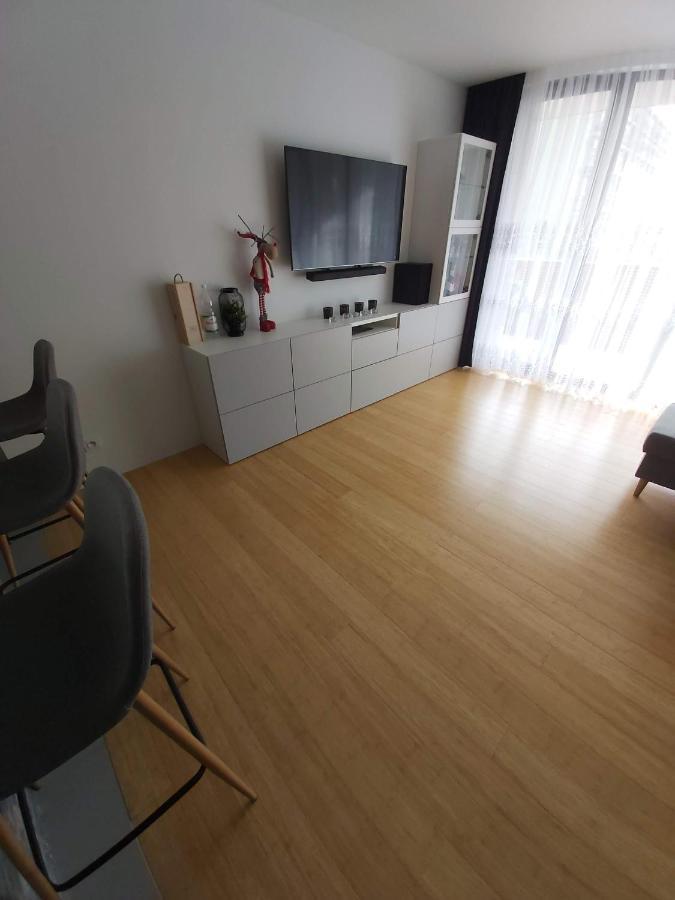 Wizjonerow Luxury Apartment & Garage كراكوفيا المظهر الخارجي الصورة